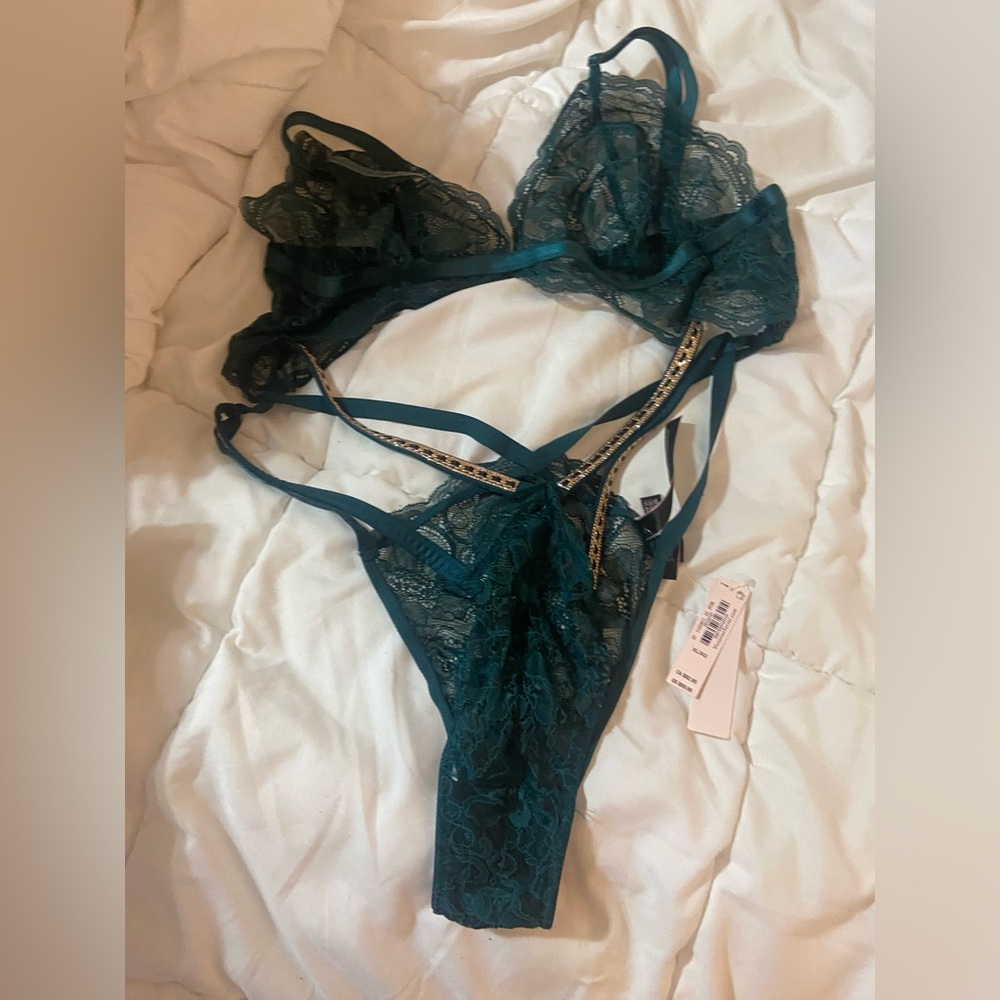 Victoria’s Secret - Picture 6 of 7